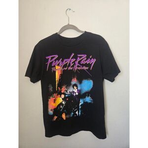 Vintage Prince & Revolution Purple Rain Graphic T-shirt. See photos for measures
